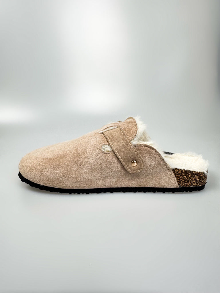 Fluffy Clogs Sand