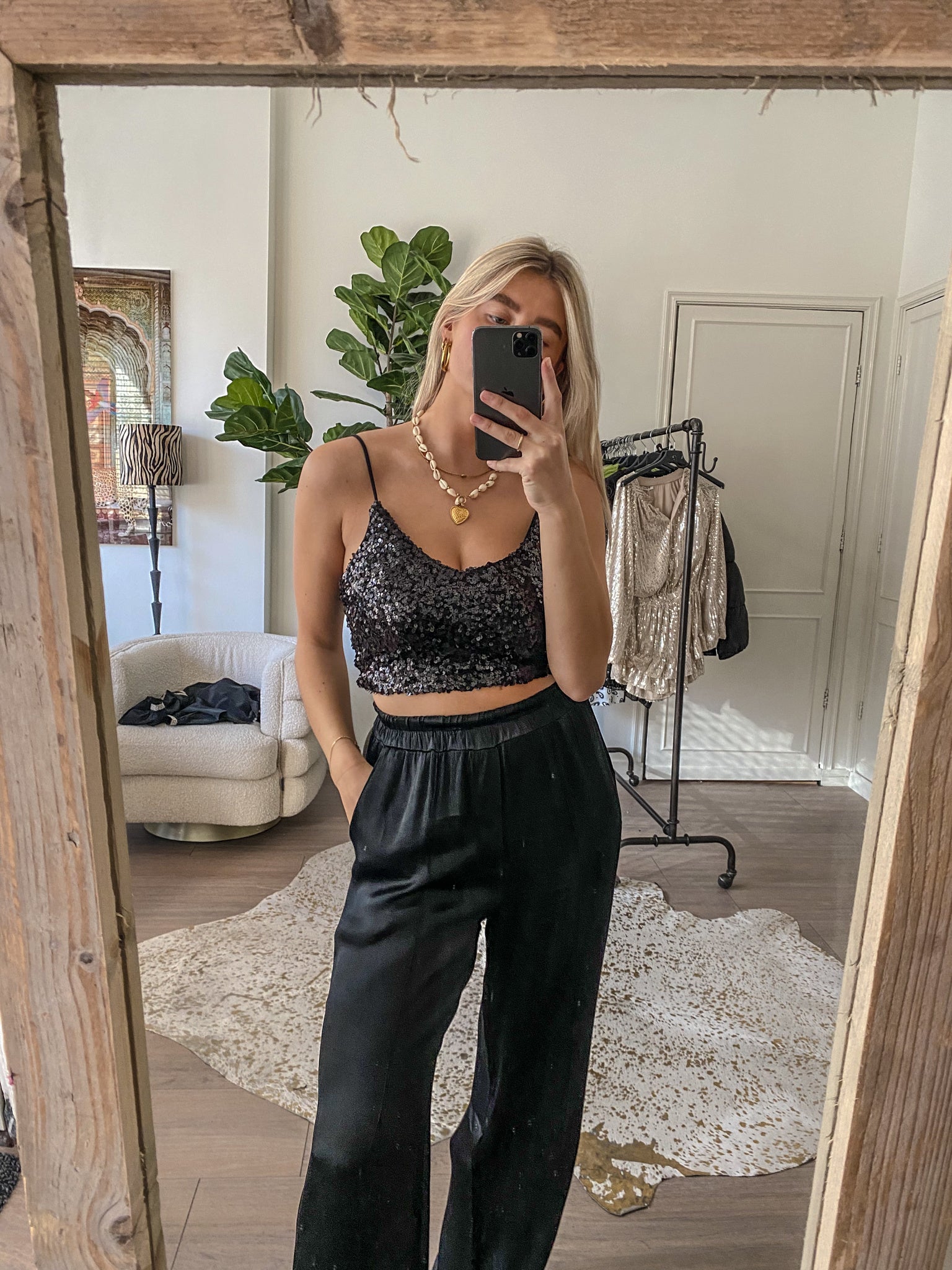 Covered in glitter Top Black