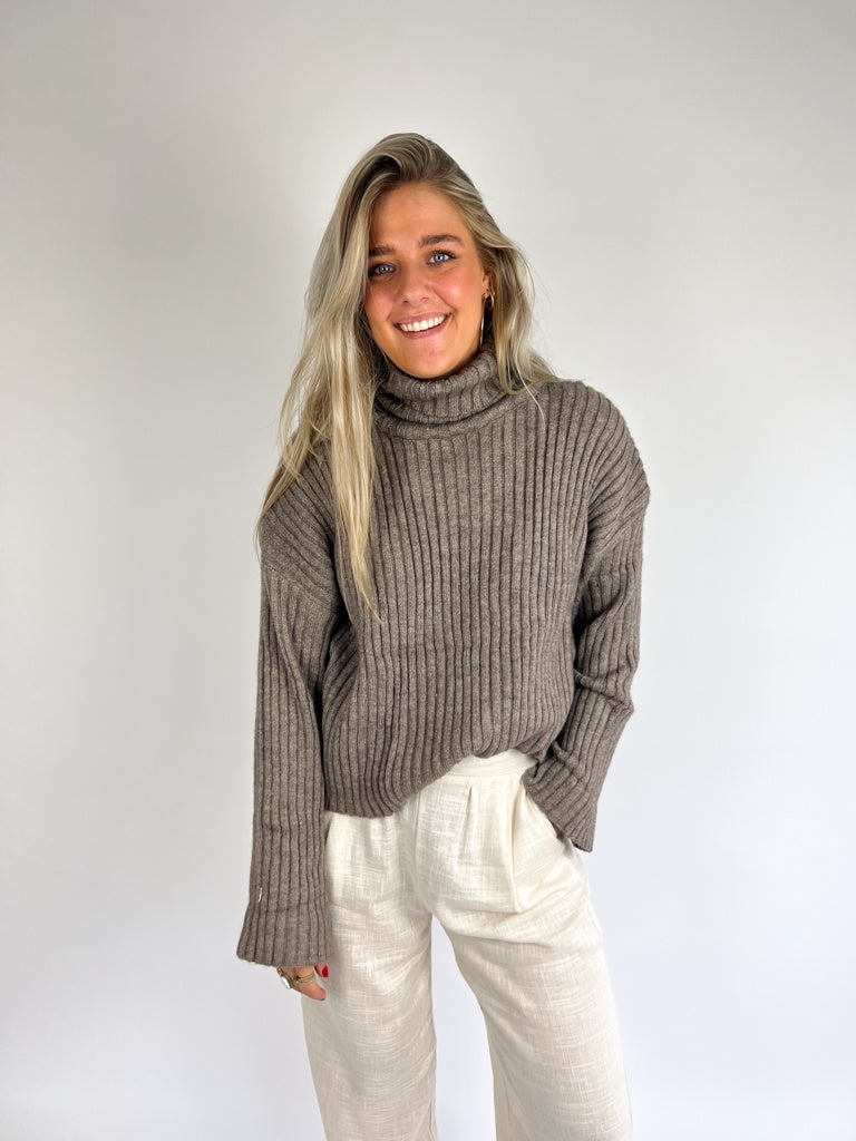 Nela Turtleneck Taupe