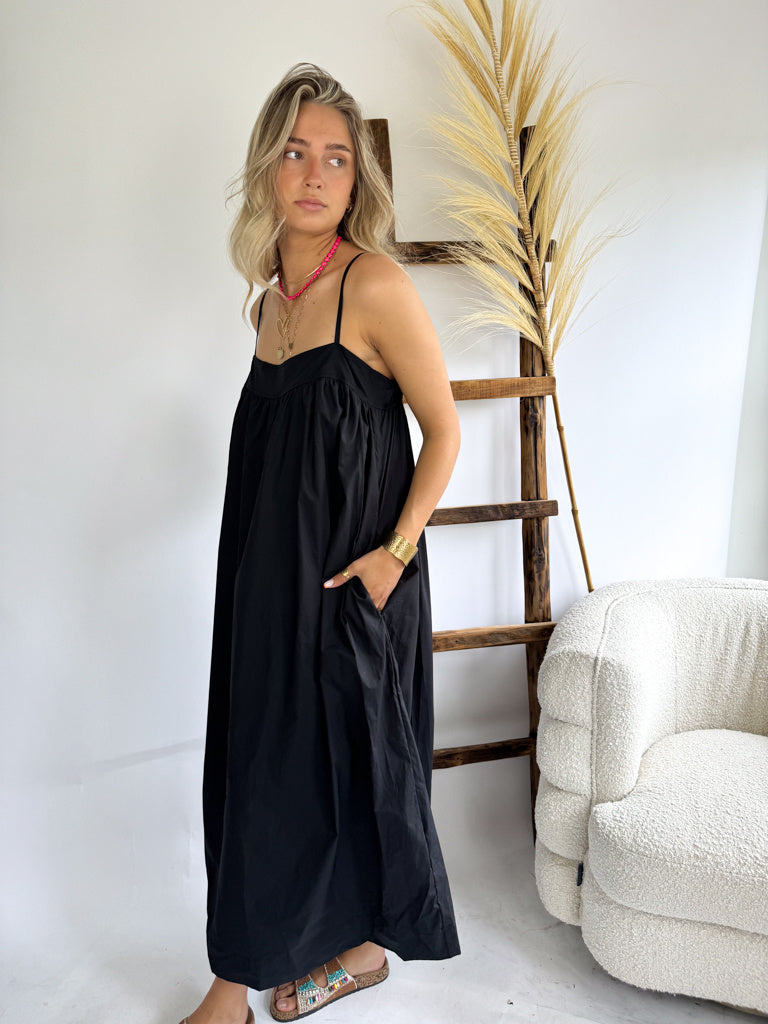 Nena Dress Black Maxi