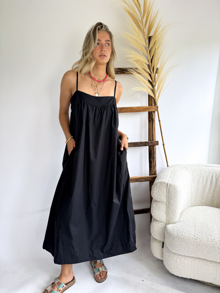 Nena Dress Black Maxi