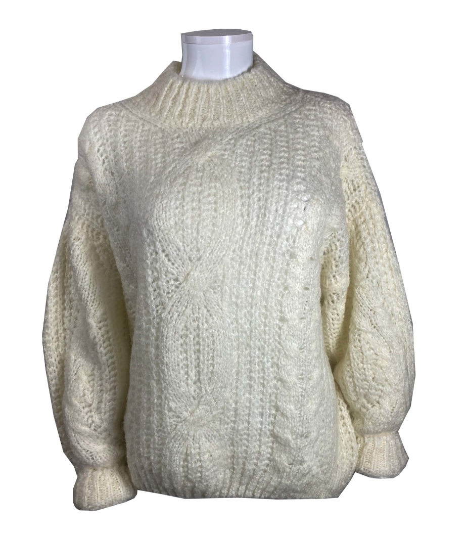 Chloe Knit White