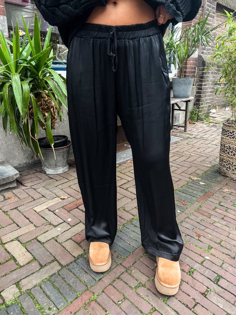 Slice of heaven Trousers Black