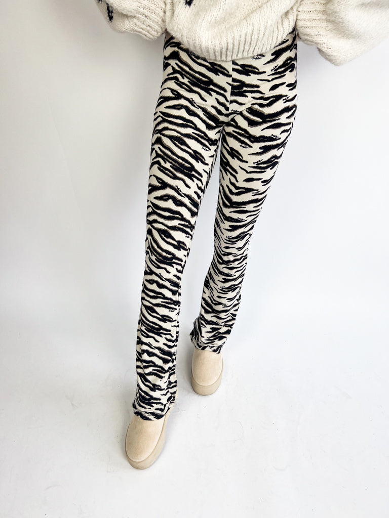 Elin Zebra Flared Pants